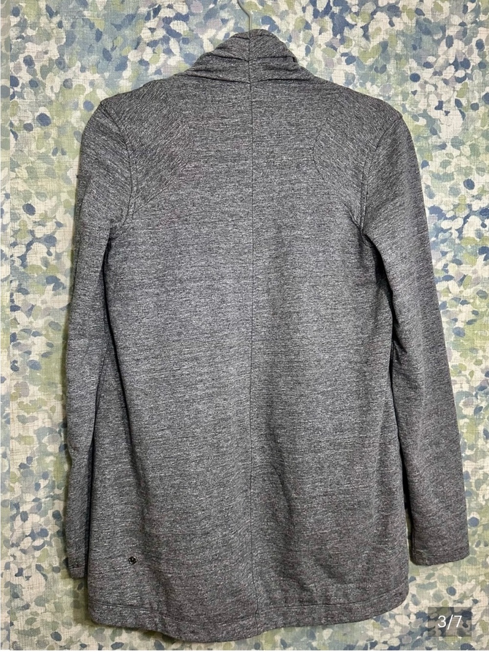 Lululemon Heather Gray Asymmetrical Wrap Cardigan Jacket Thumbholes Size 4 - Picture 3 of 7
